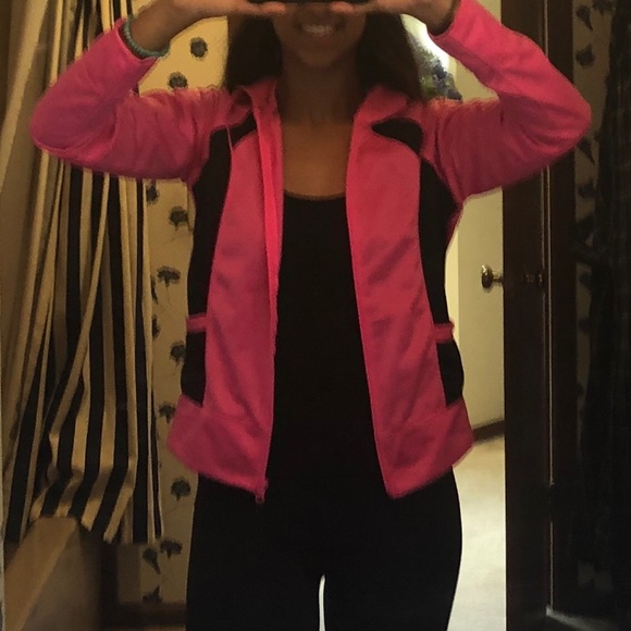 Hot pink, sporty Avia jacket in size small!! - Picture 2 of 5